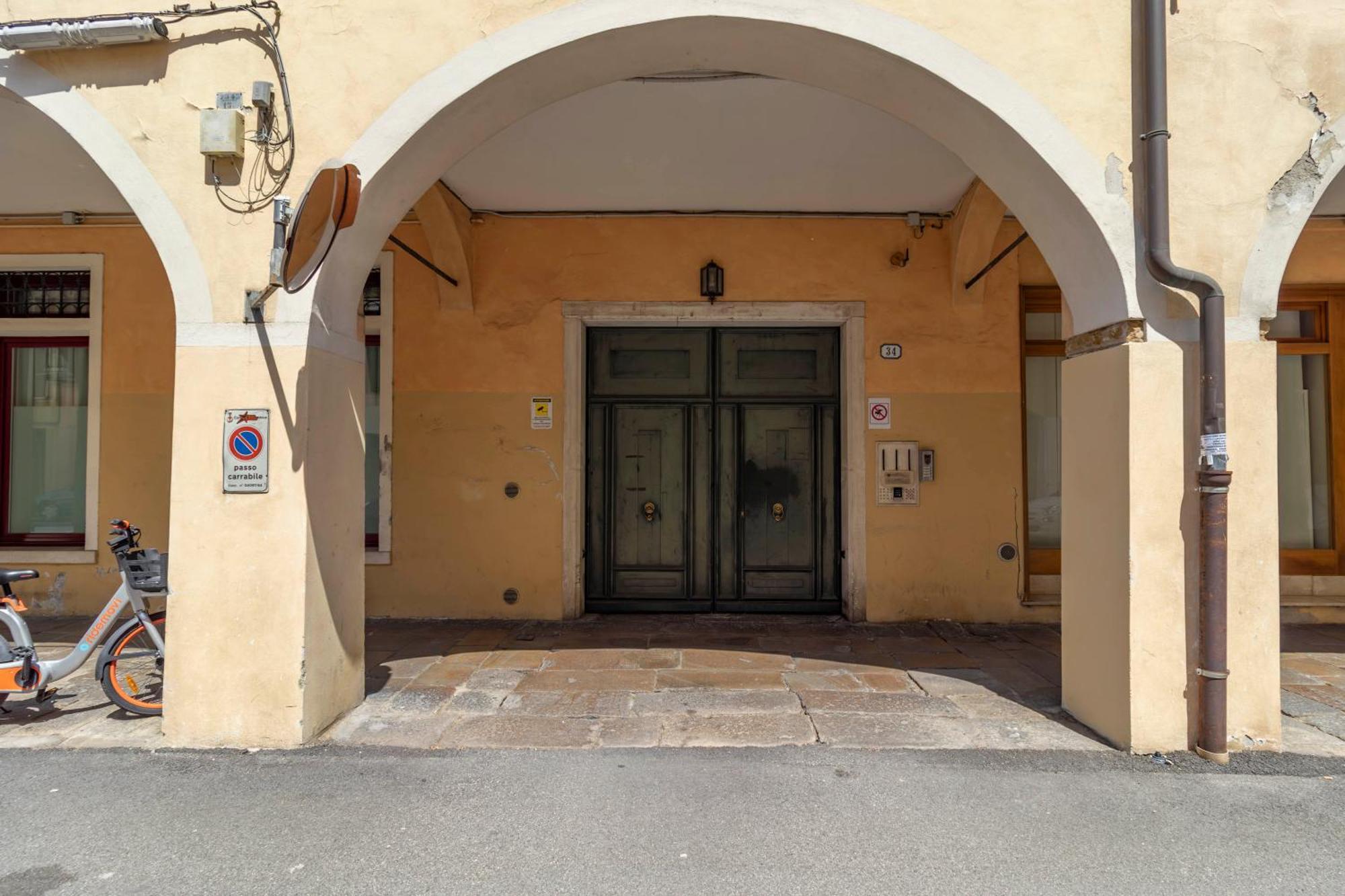 パドヴァCasa Charleston In Palazzo Nobiliare Al Duomoアパートメント エクステリア 写真
